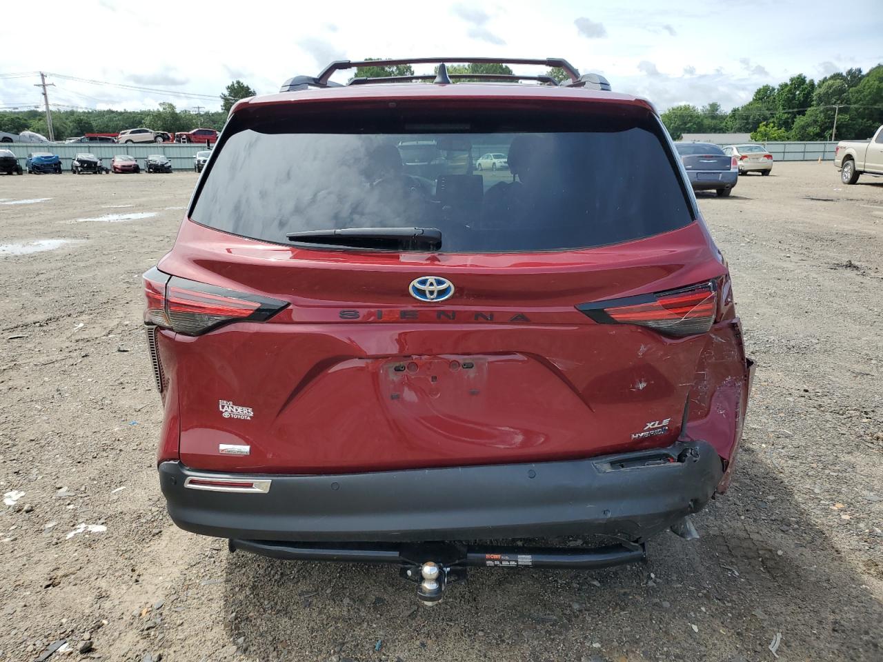 5TDYRKEC3NS121780 2022 Toyota Sienna Xle