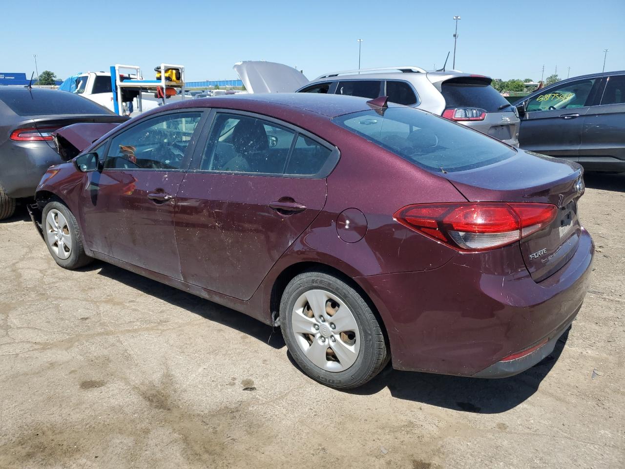 2017 Kia Forte Lx vin: 3KPFK4A70HE113523