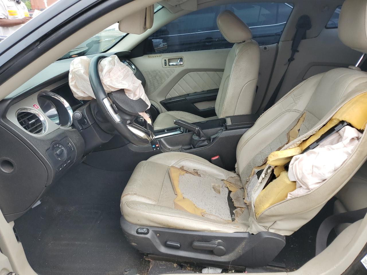 1ZVBP8AN7A5100496 2010 Ford Mustang