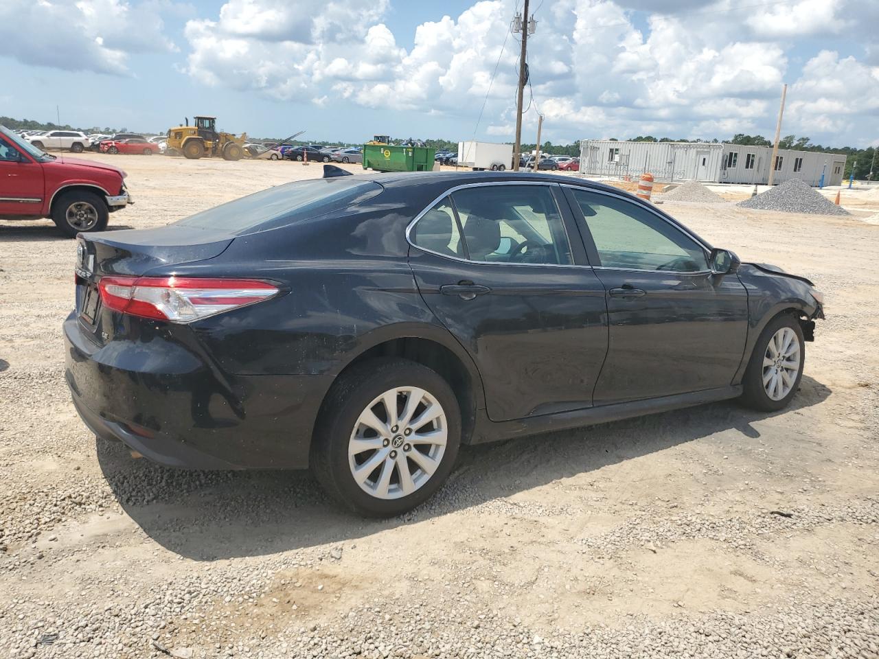 2020 Toyota Camry Le vin: 4T1C11AK9LU918824