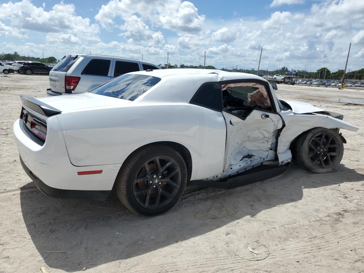 2021 Dodge Challenger Gt vin: 2C3CDZJG7MH655540