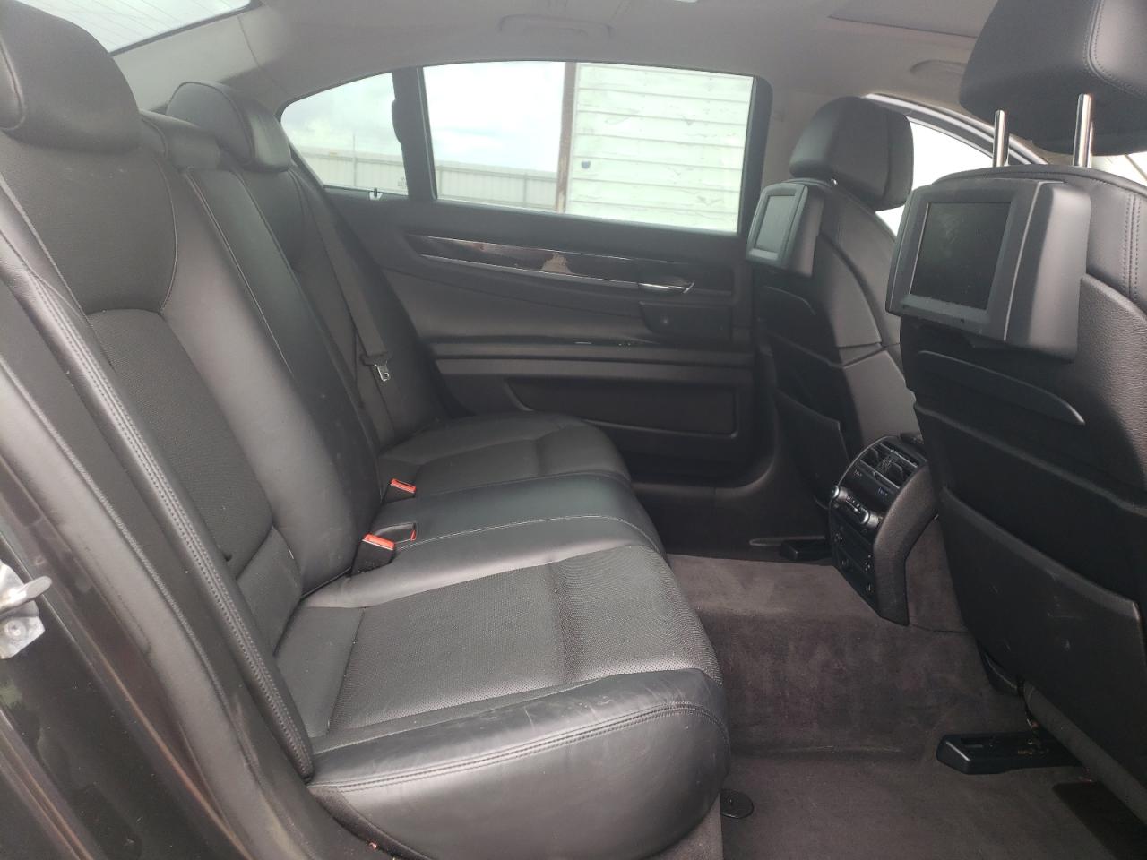 WBAKB8C53CC852450 2012 BMW 750 Li