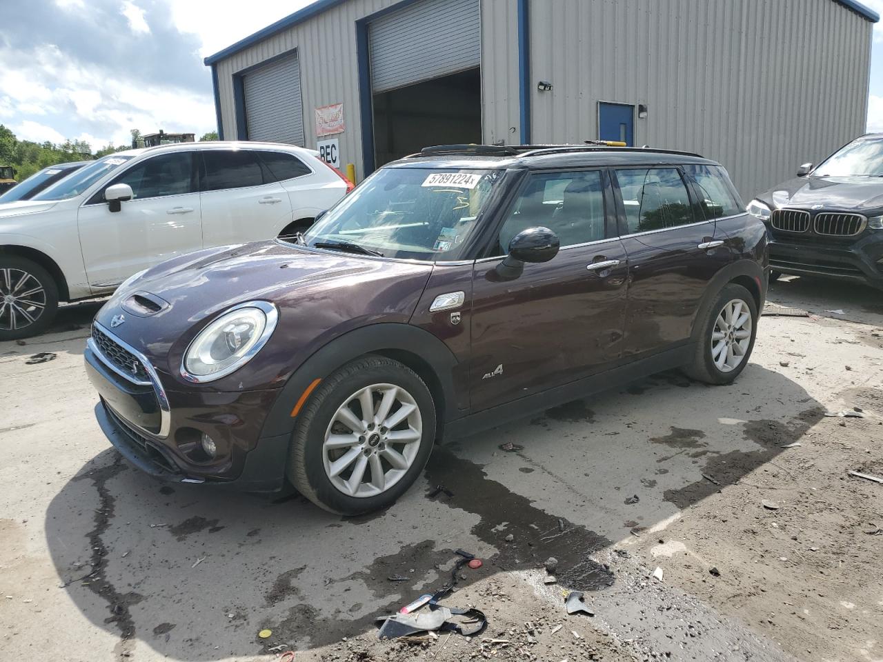 2017 Mini Cooper S Clubman All4 vin: WMWLU5C50H2E81373