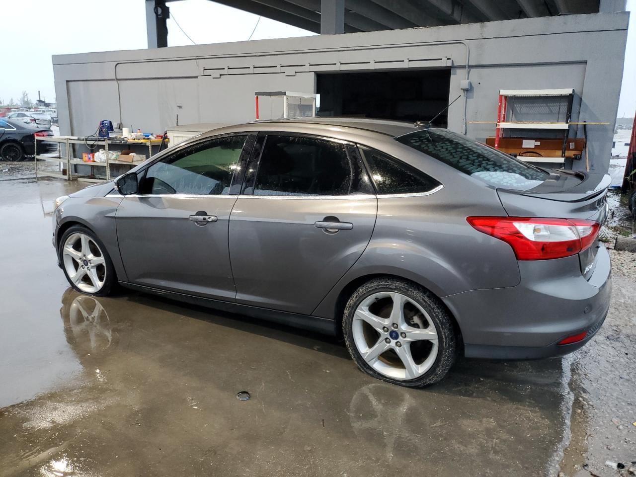 2014 Ford Focus Titanium vin: 1FADP3J26EL350307