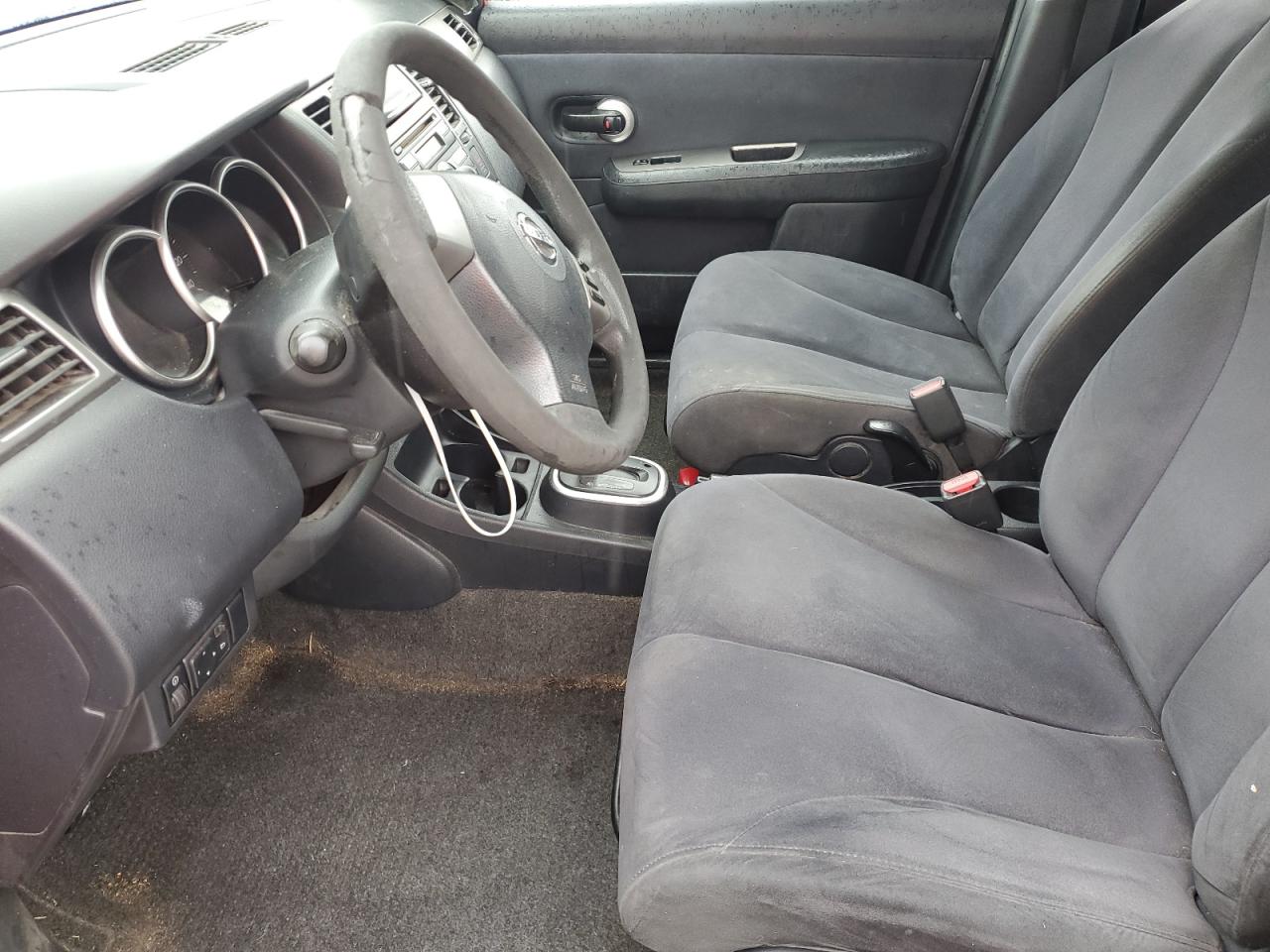 3N1BC13E98L392703 2008 Nissan Versa S