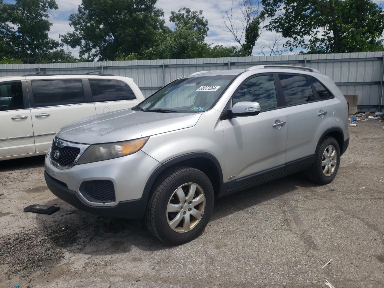 5XYKTDA22BG107748 2011 Kia Sorento Base