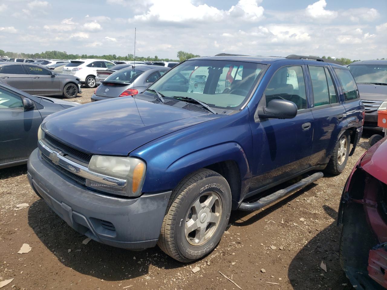 1GNDS13S242125548 2004 Chevrolet Trailblazer Ls