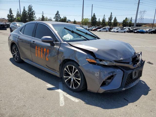 VIN 4T1B11HK0JU555697 2018 Toyota Camry, L no.4