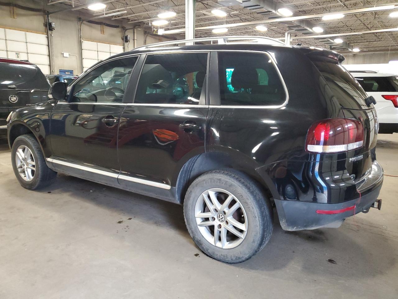 WVGBF7A94AD002997 2010 Volkswagen Touareg V6