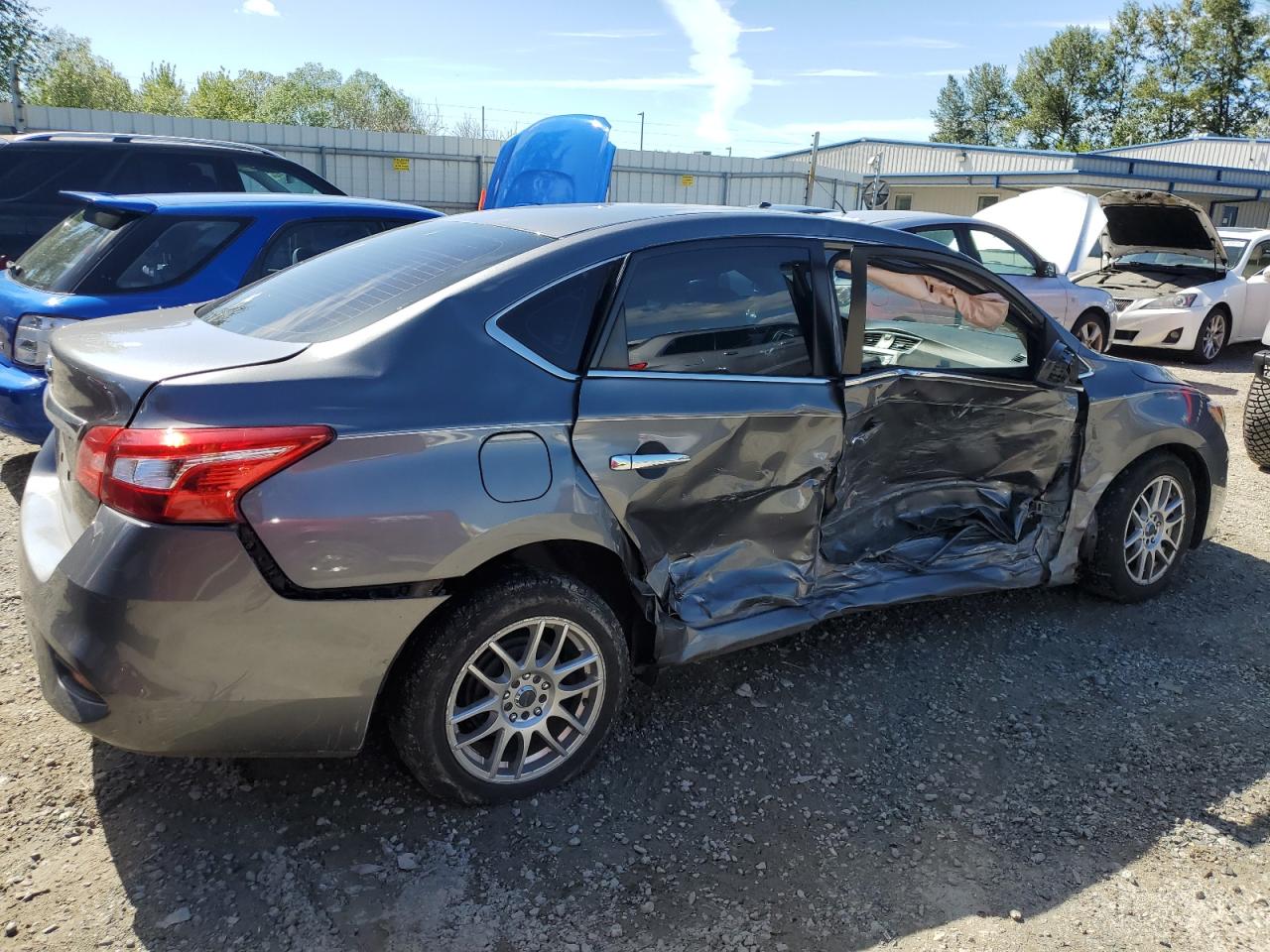 3N1AB7AP7JY325046 2018 Nissan Sentra S