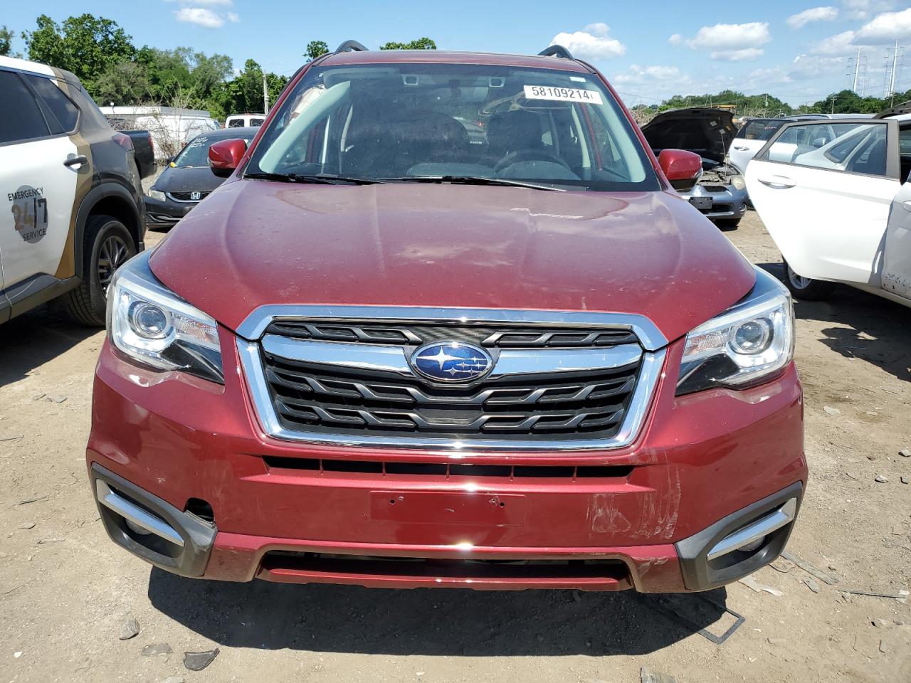 JF2SJAWC7JH486677 2018 Subaru Forester 2.5I Touring