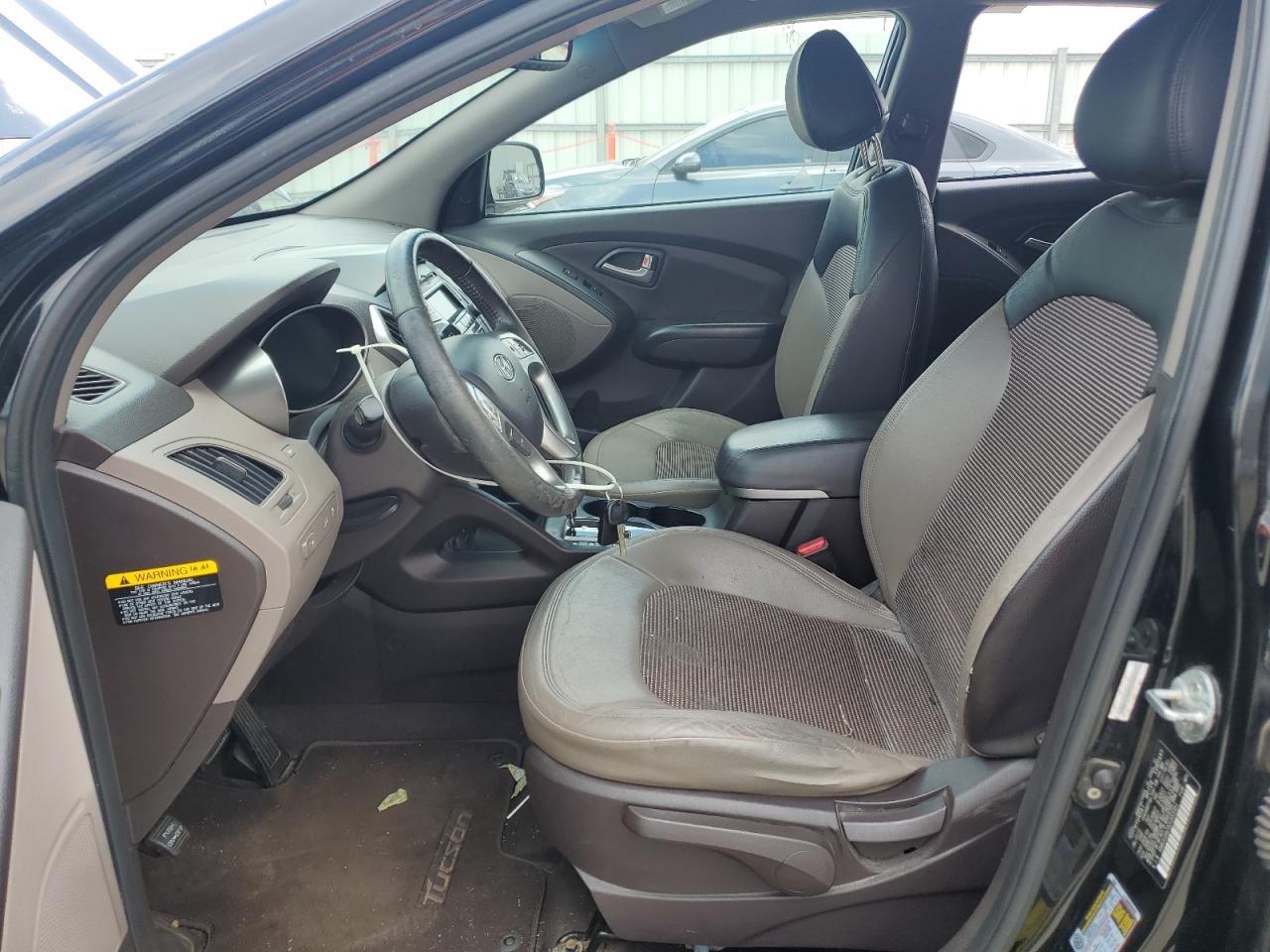 KM8JU3AC0CU353351 2012 Hyundai Tucson Gls