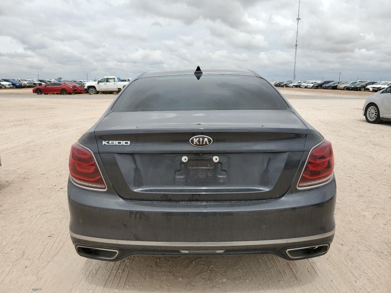 KNAS24J62K6010720 2019 Kia K900 Luxury