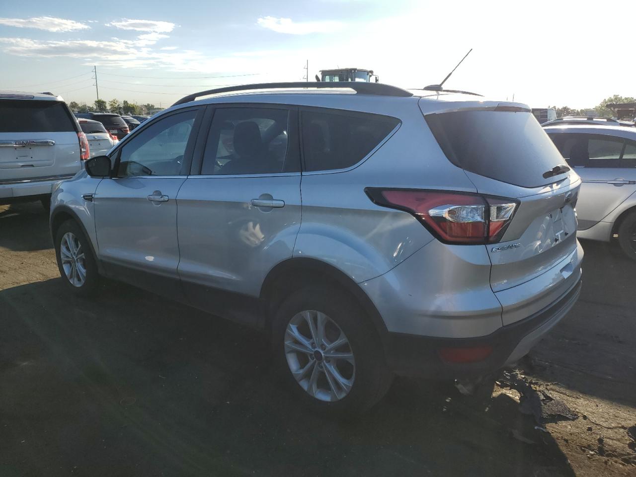 2018 Ford Escape Se vin: 1FMCU9GD1JUD58177