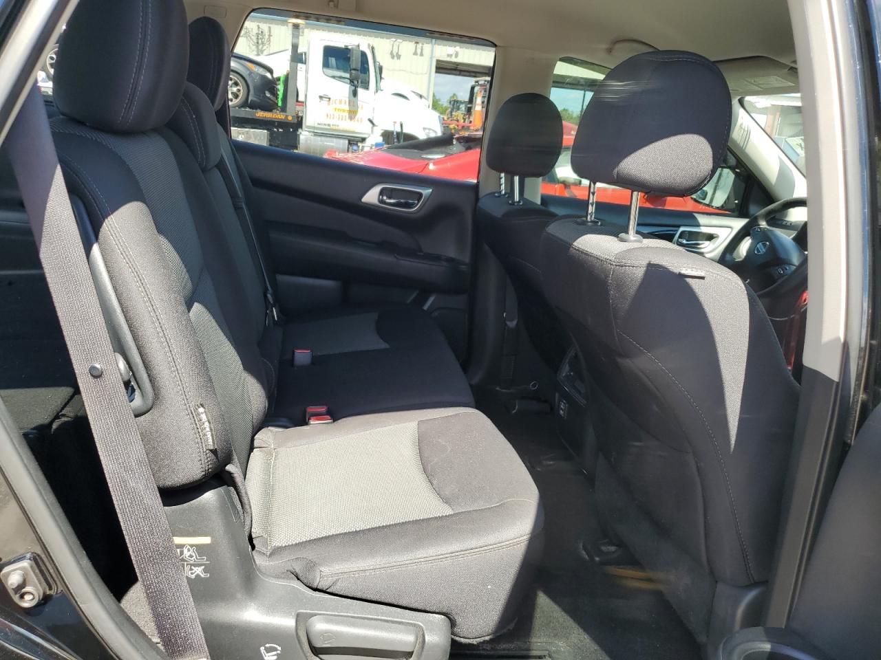 5N1DR2MM4JC662336 2018 Nissan Pathfinder S