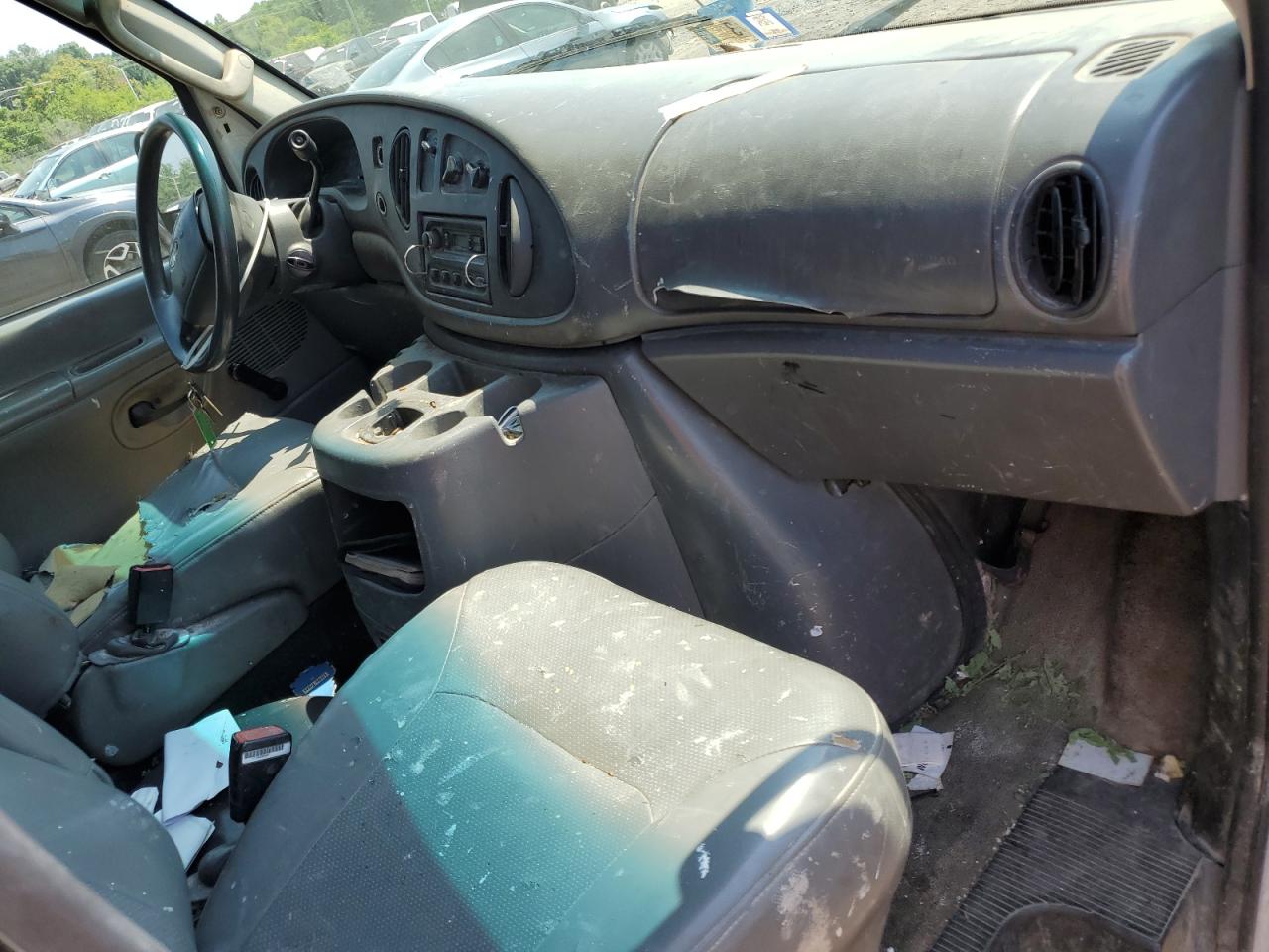 1FTNE24L43HB91953 2003 Ford Econoline E250 Van