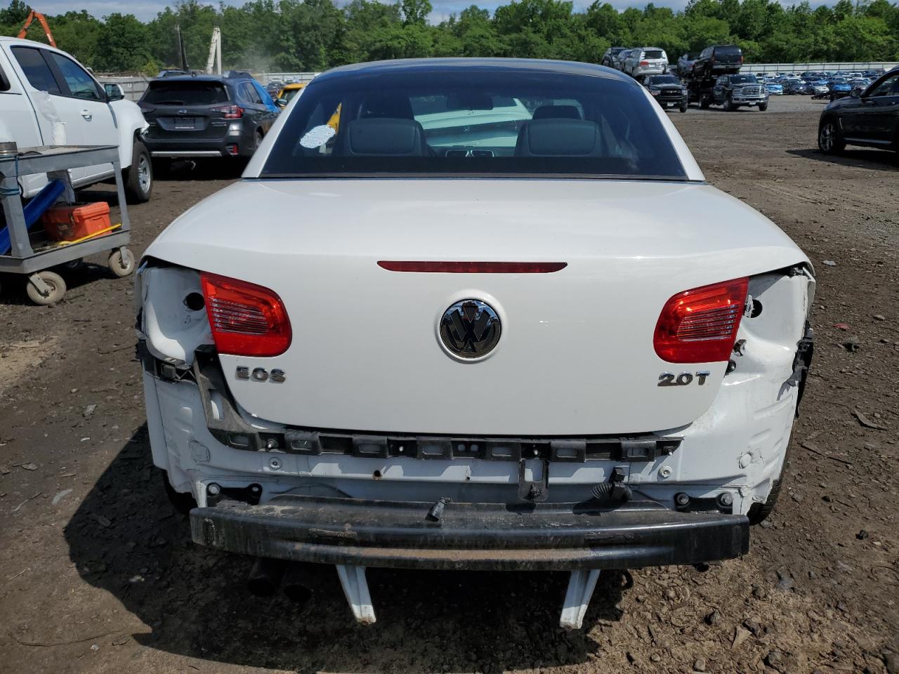 WVWBA7AHXBV001178 2011 Volkswagen Eos Komfort