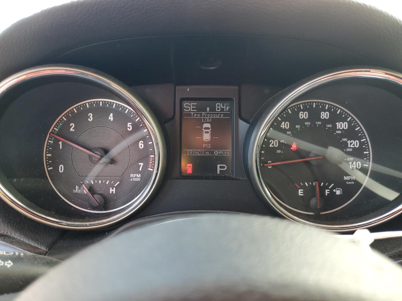 1J4RR4GT7BC569718 2011 Jeep Grand Cherokee Laredo