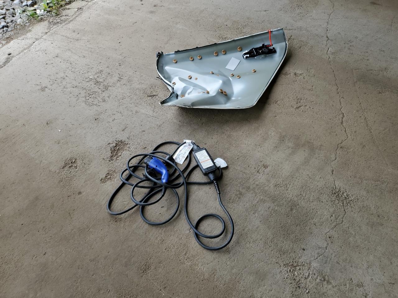 JTDKARFP2J3098138 2018 Toyota Prius Prime