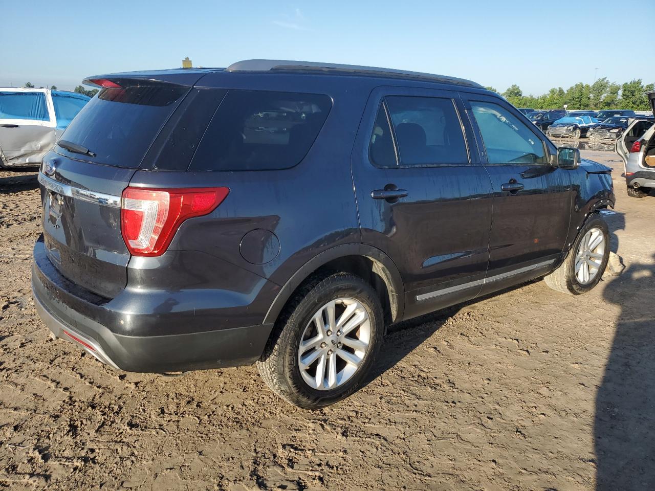 2017 Ford Explorer Xlt vin: 1FM5K7D80HGB13762