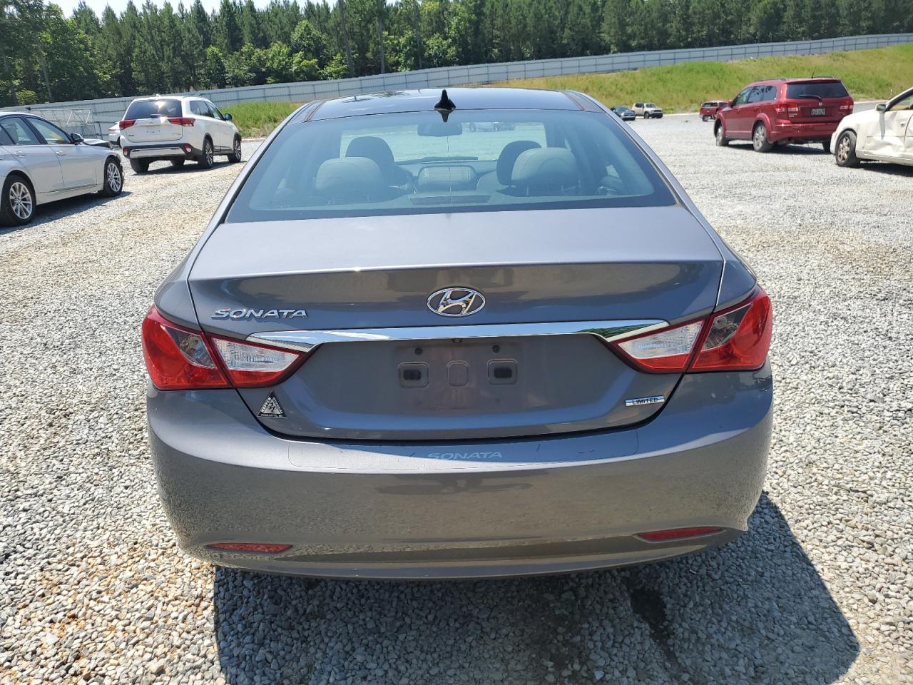 5NPEC4AC0DH667057 2013 Hyundai Sonata Se