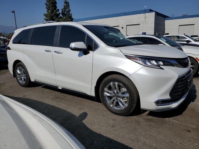  TOYOTA SIENNA 2023 Белый