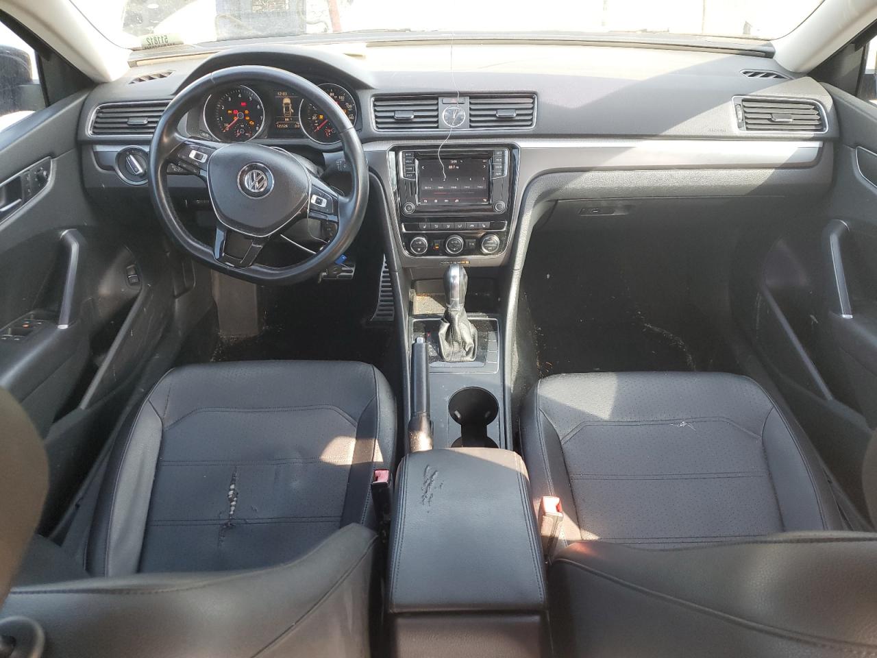 1VWDT7A39HC066189 2017 Volkswagen Passat R-Line