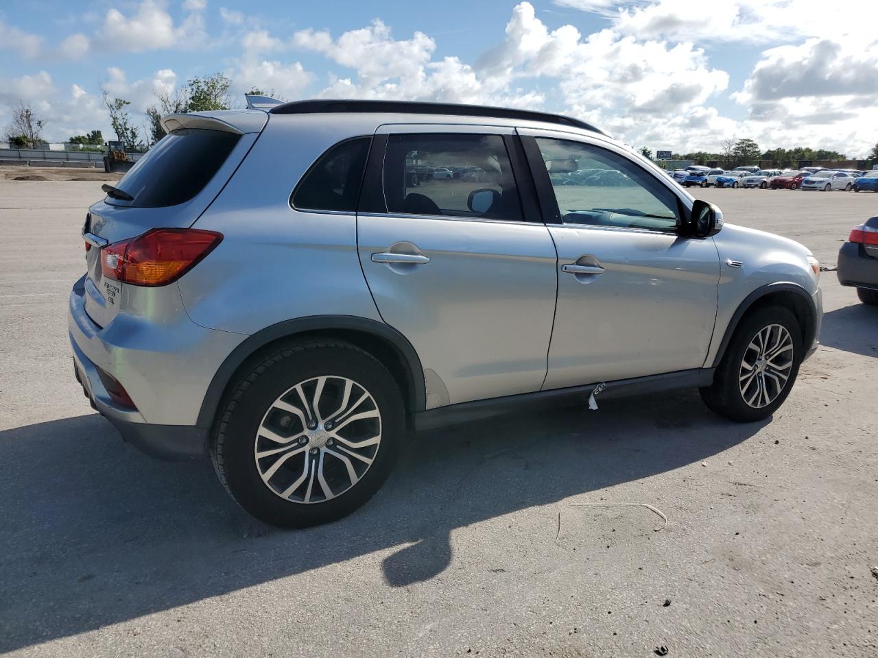 2018 Mitsubishi Outlander Sport Sel vin: JA4AP4AW4JU001506