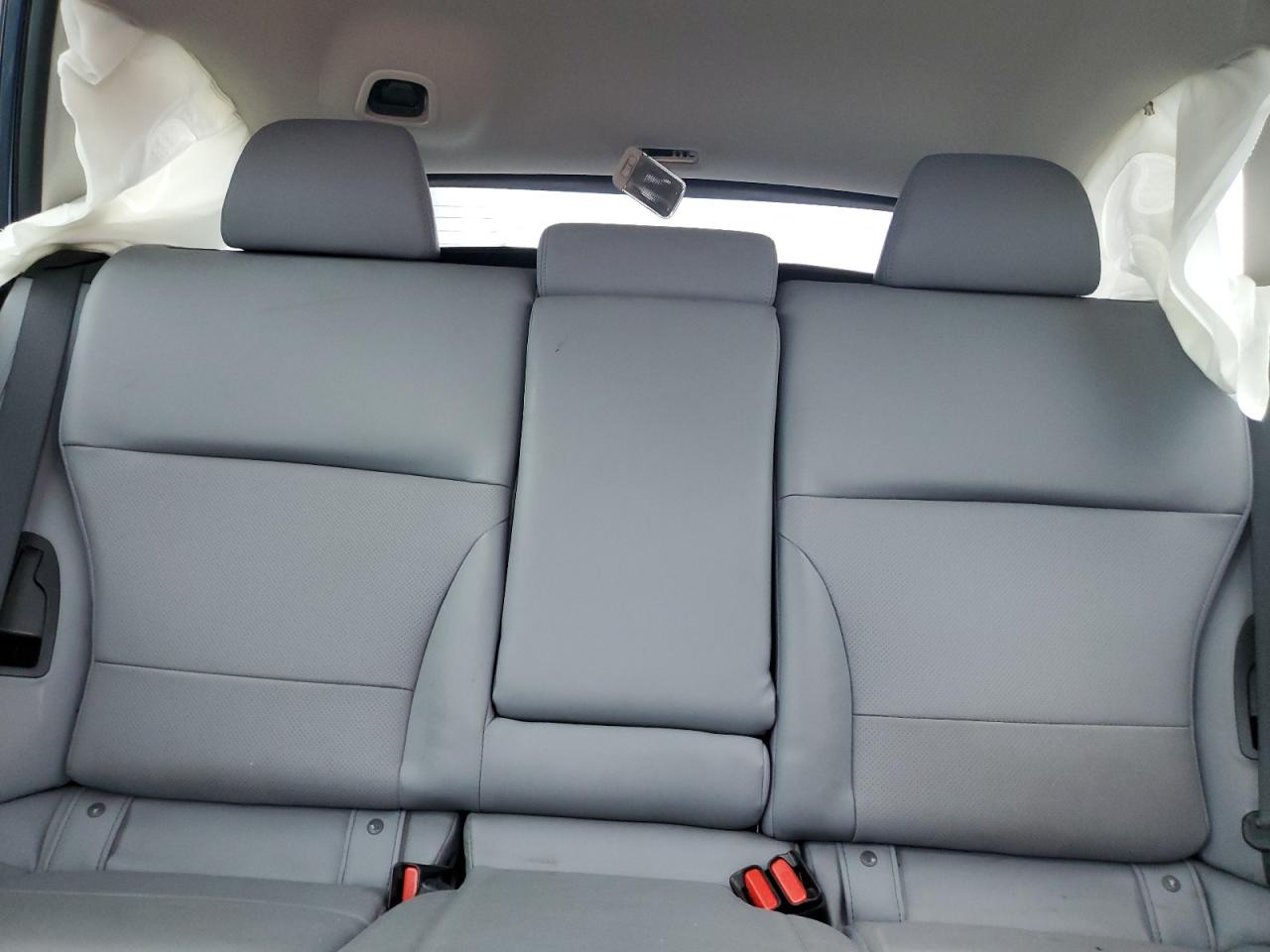 4S4BSANCXJ3333331 2018 Subaru Outback 2.5I Limited