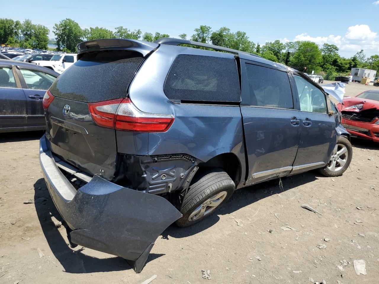 5TDKK3DC9GS720929 2016 Toyota Sienna Le