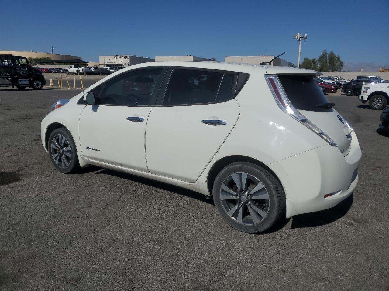 1N4AZ0CP9FC319946 2015 Nissan Leaf S