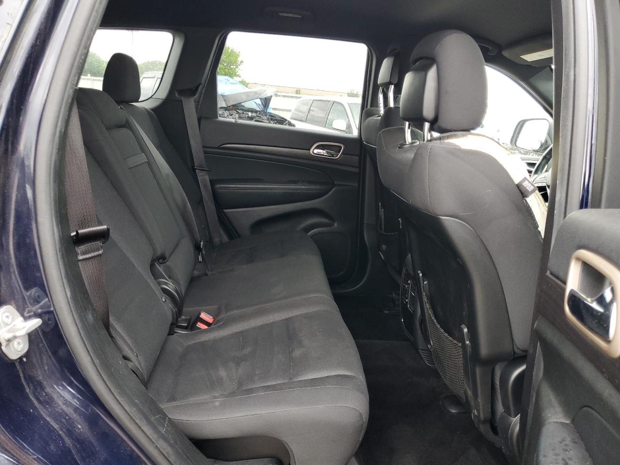 1C4RJFAG3FC602319 2015 Jeep Grand Cherokee Laredo