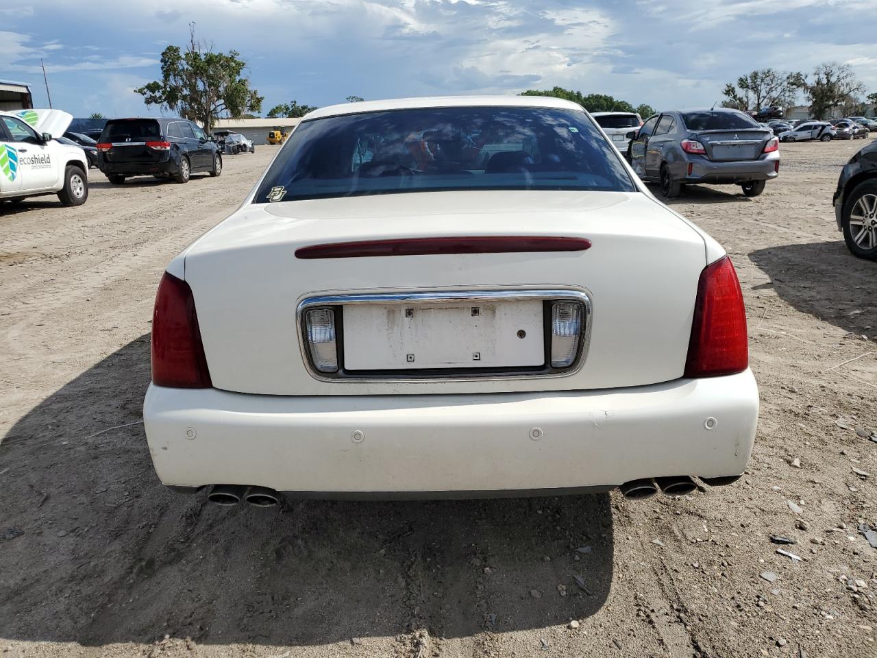 1G6KE57Y82U161004 2002 Cadillac Deville Dhs