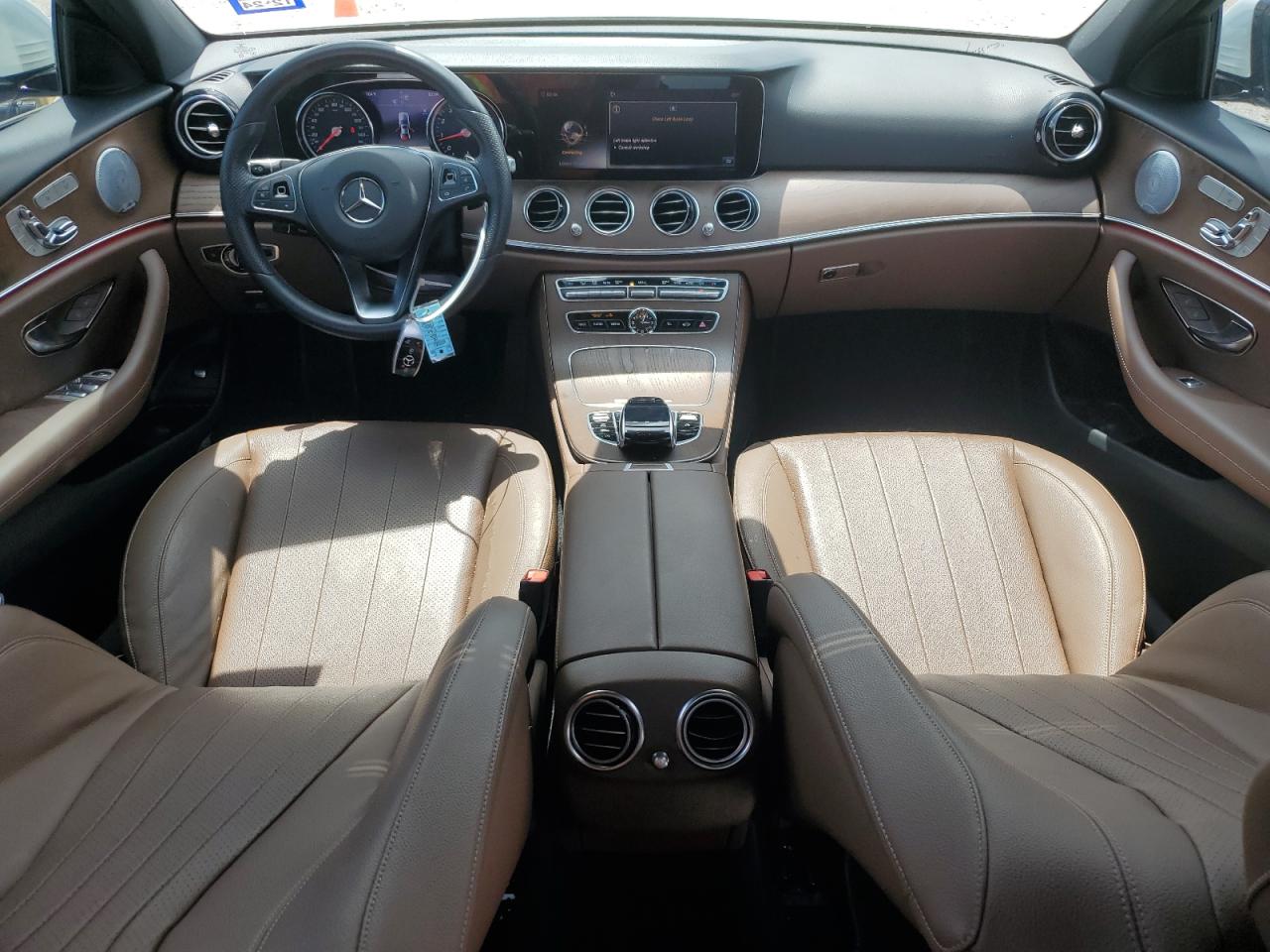 WDDZF4JB7JA474946 2018 Mercedes-Benz E 300