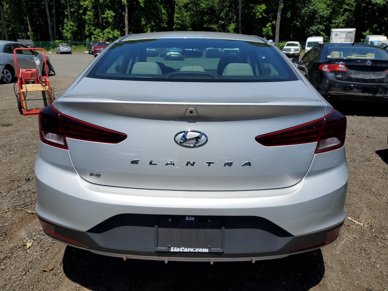 5NPD74LF1KH421932 2019 Hyundai Elantra Se