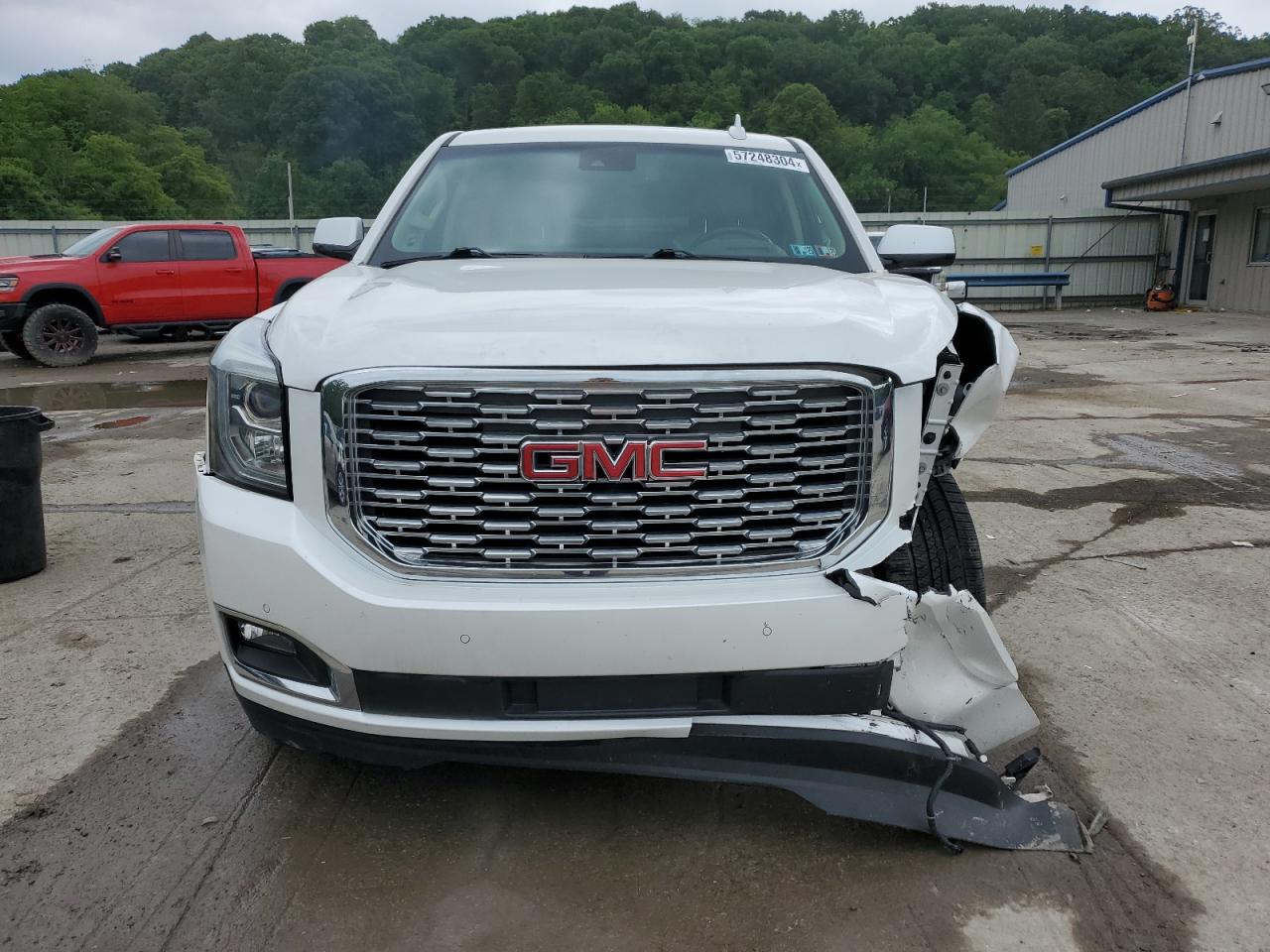 1GKS2HKJ3KR102855 2019 GMC Yukon Xl Denali