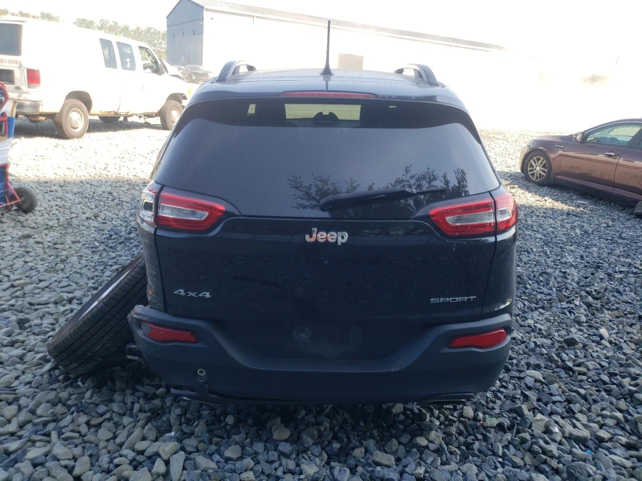 1C4PJMAS6GW226487 2016 Jeep Cherokee Sport