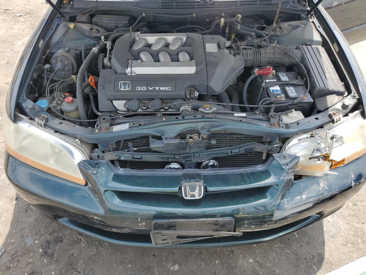 1HGCG165XYA067858 2000 Honda Accord Ex