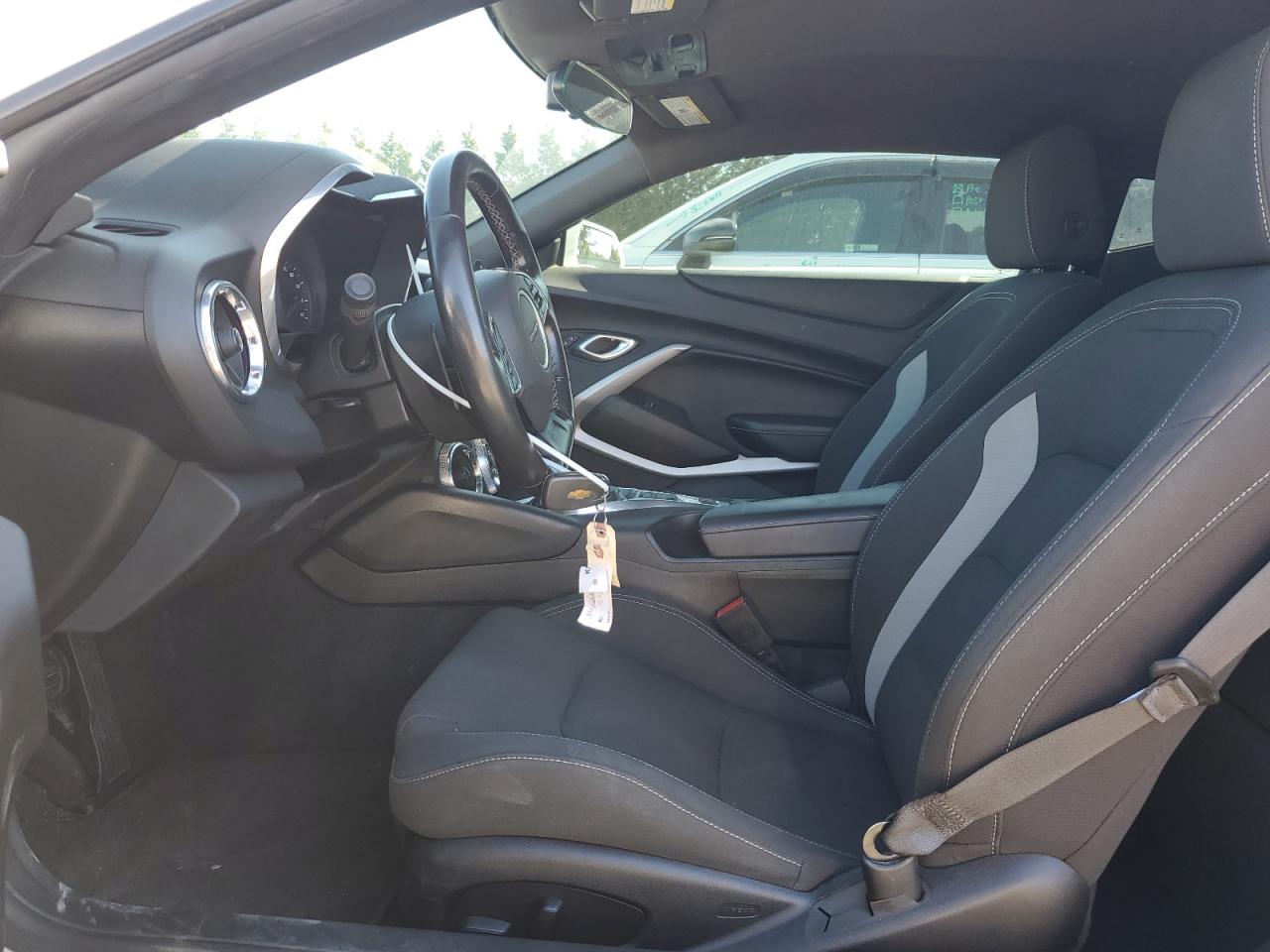 1G1FB1RS3J0105138 2018 Chevrolet Camaro Lt