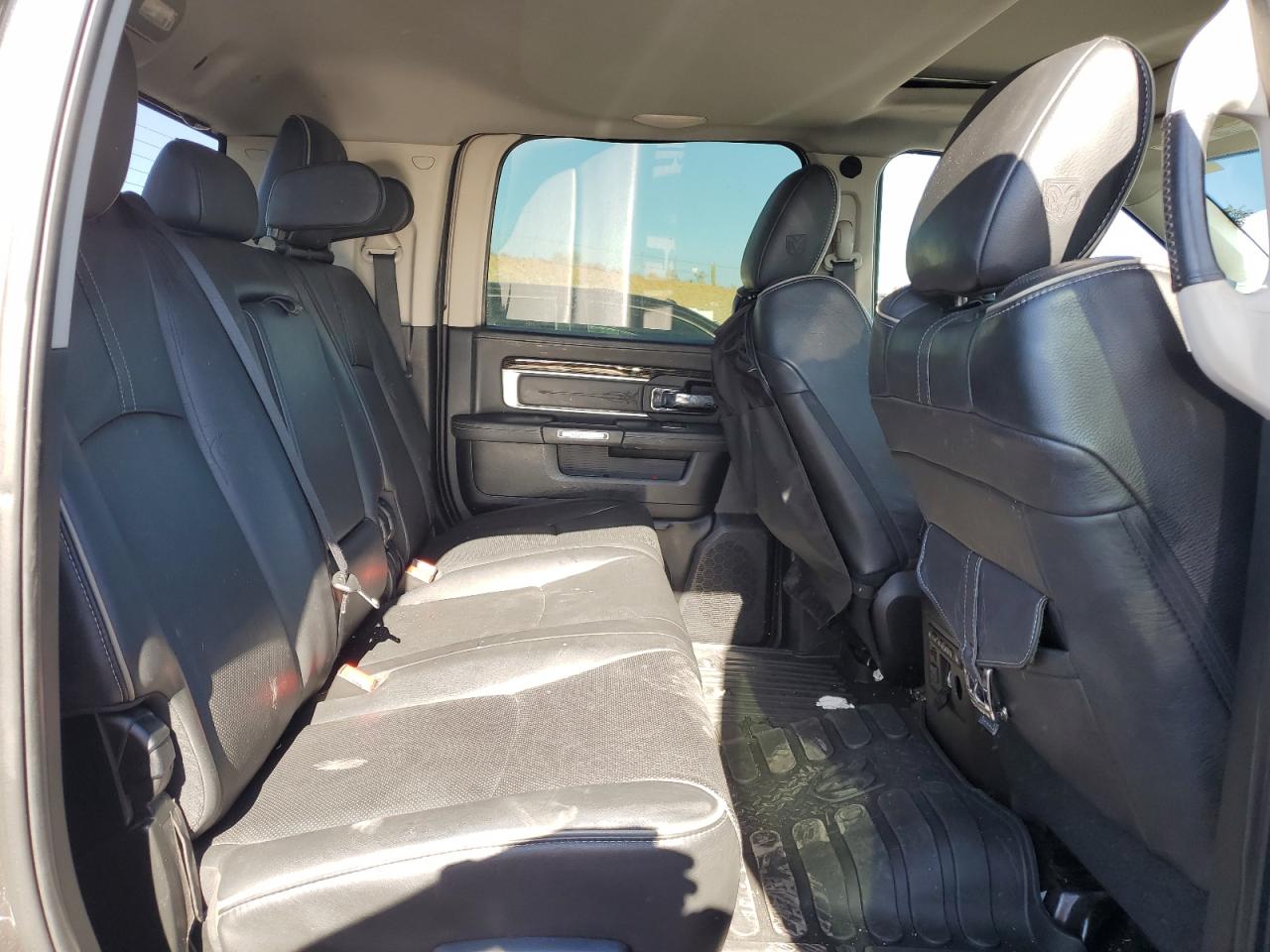 3C63RRNL4FG684055 2015 Ram 3500 Longhorn