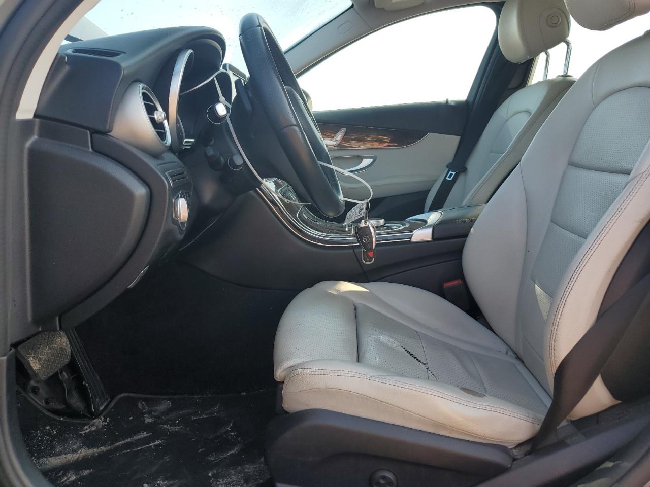 55SWF4JB1JU276219 2018 Mercedes-Benz C 300