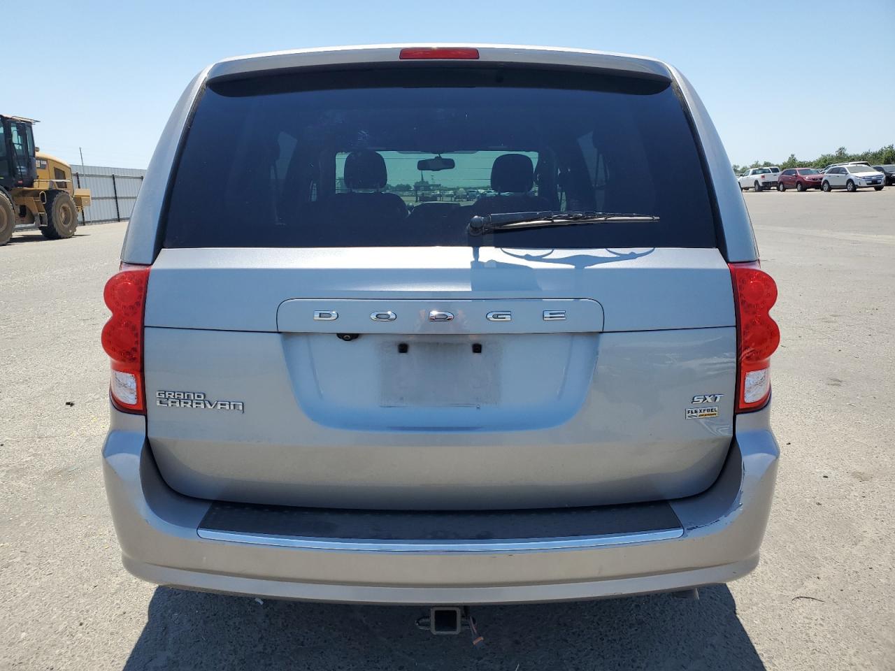 2C4RDGCG9JR216174 2018 Dodge Grand Caravan Sxt