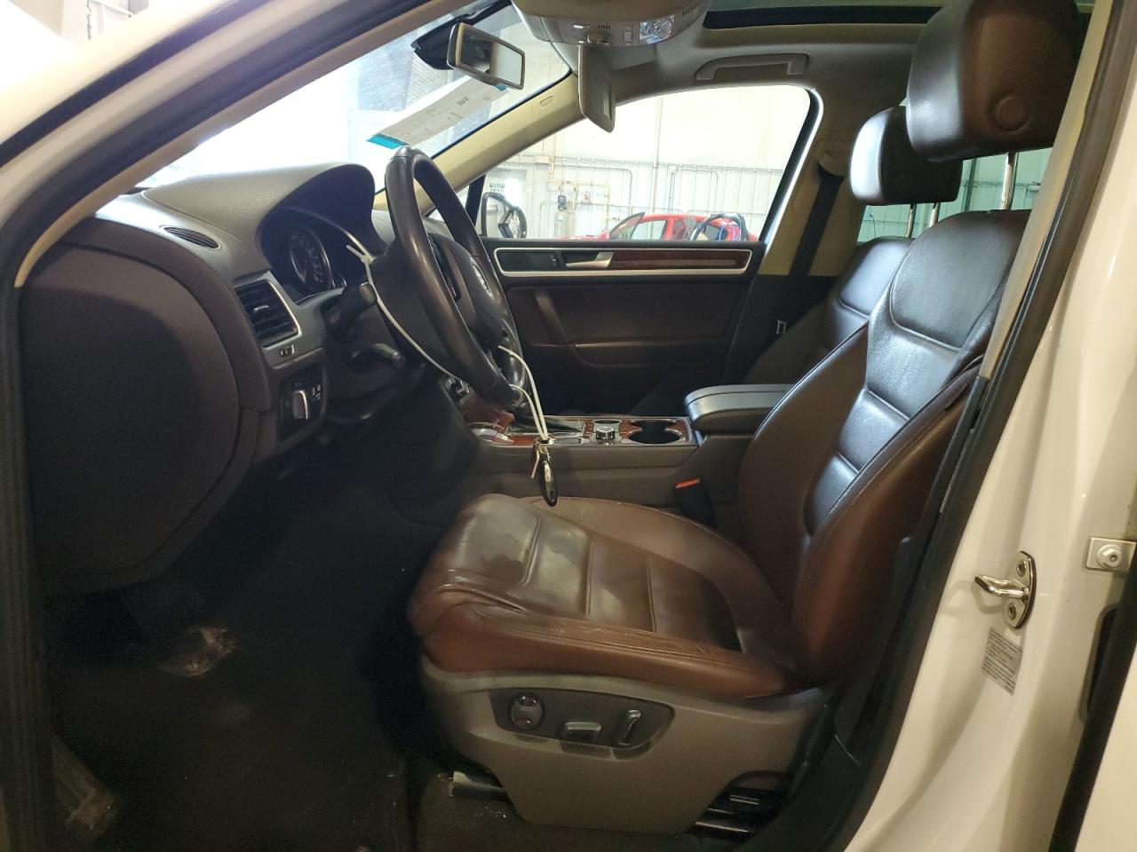 WVGEK9BP4CD007914 2012 Volkswagen Touareg V6 Tdi