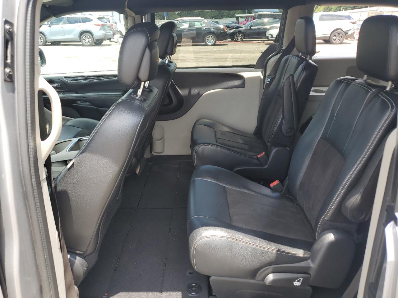 2C4RDGCG4KR692060 2019 Dodge Grand Caravan Sxt