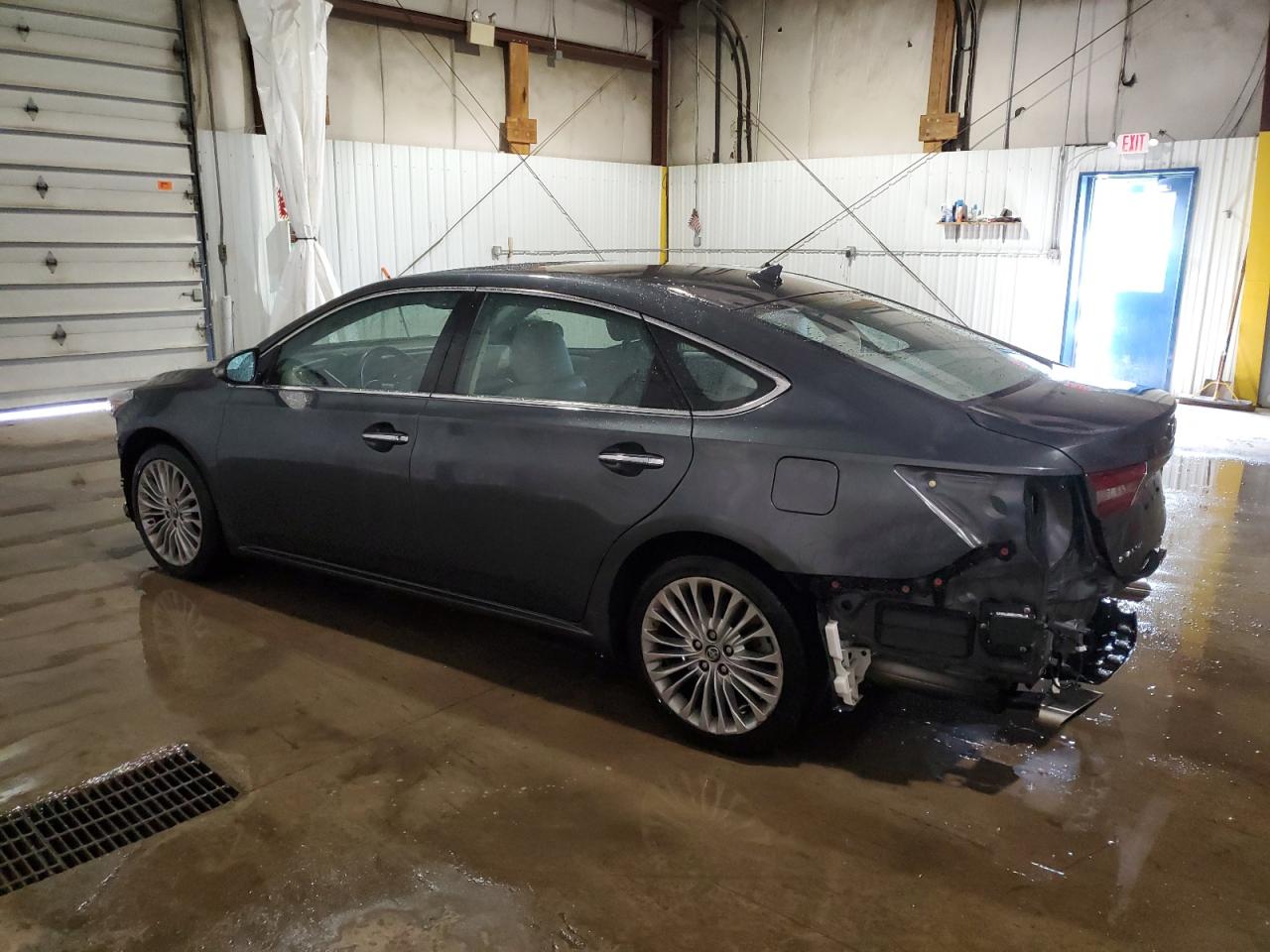 4T1BK1EB7HU263010 2017 Toyota Avalon Xle