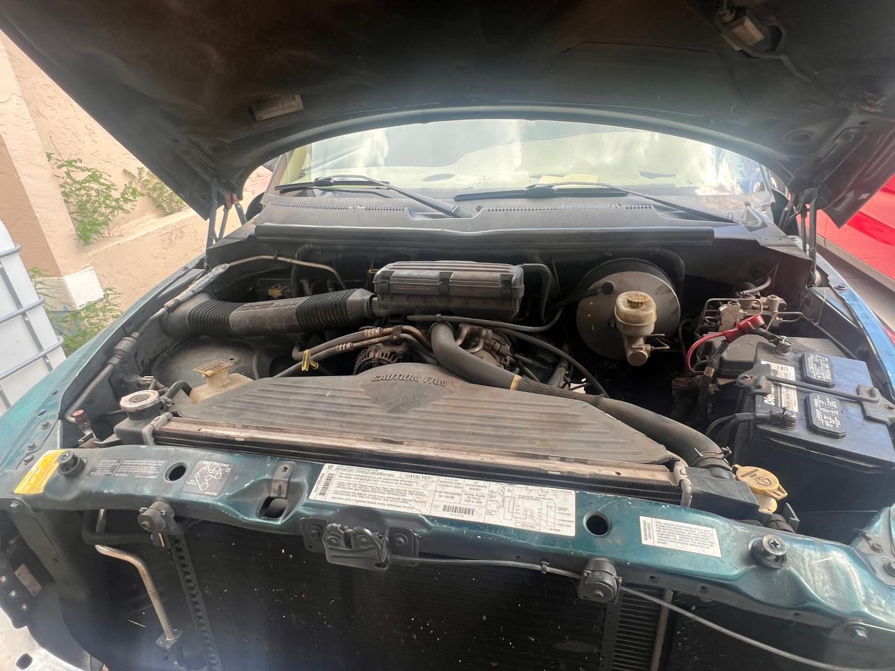 1B7HC13Y5WJ103287 1998 Dodge Ram 1500