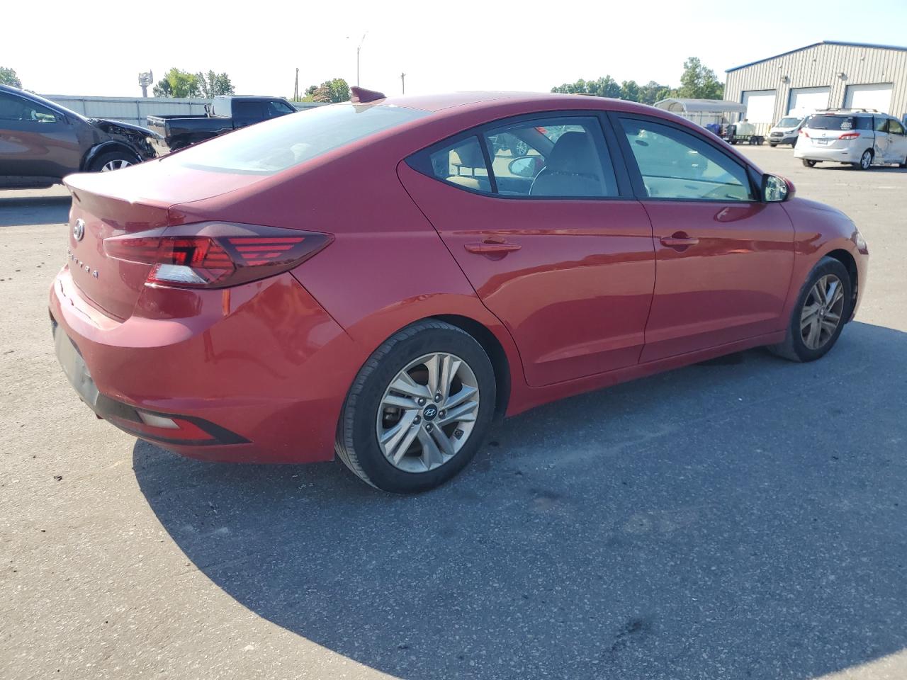 2020 Hyundai Elantra Sel vin: KMHD84LF7LU905006