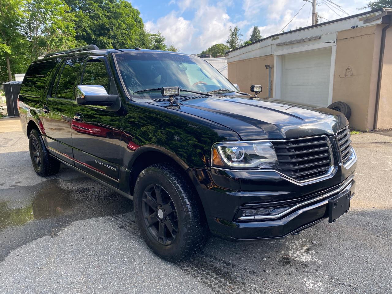 2017 Lincoln Navigator L Select vin: 5LMJJ3JT2HEL07303