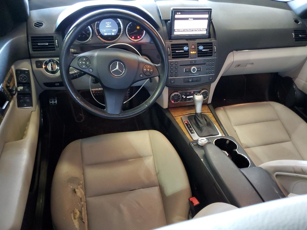 WDDGF5GB2BR165523 2011 Mercedes-Benz C 350