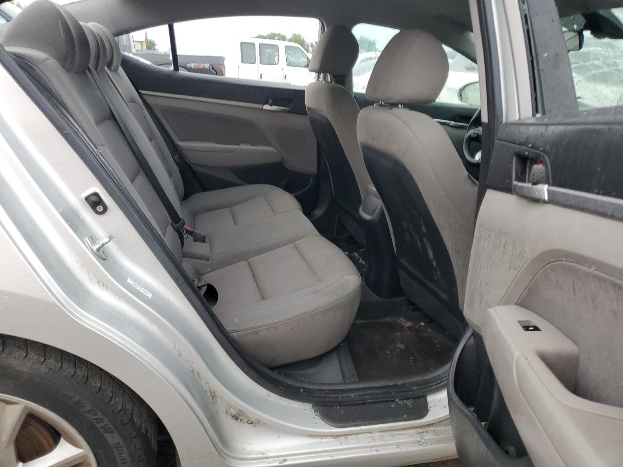 KMHD84LF2KU741923 2019 Hyundai Elantra Sel